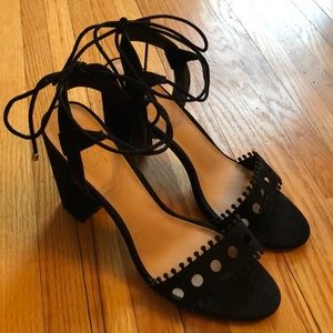 Tie up heeled black sandals